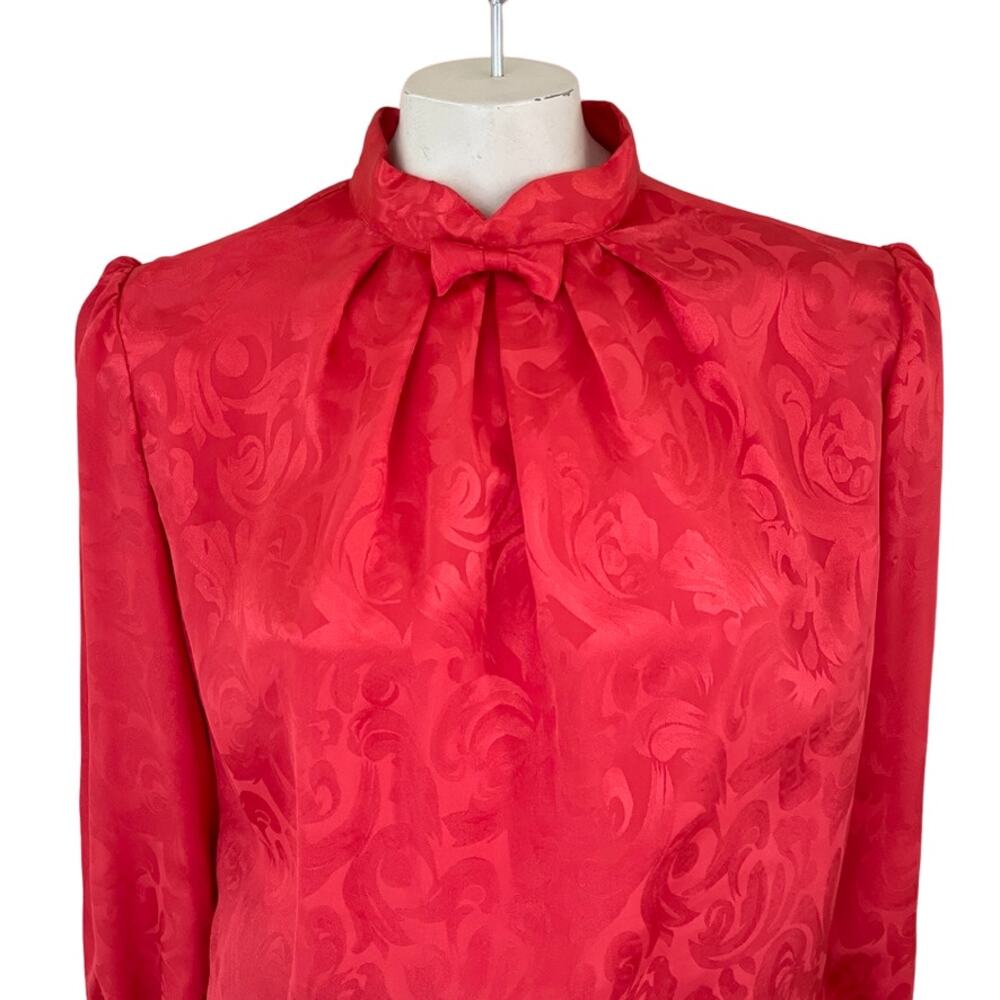 VTG ANN CHABROL Satin Jacquard High collar Bowtie Blouse in Red SZ 14